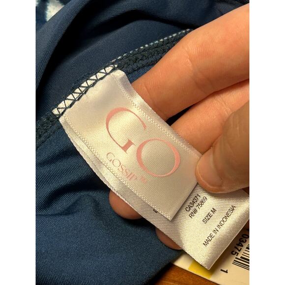 Go by Gossip NWT Breezing By Swim Shorts Blue Multi Size Medium - Picture 3 of 6